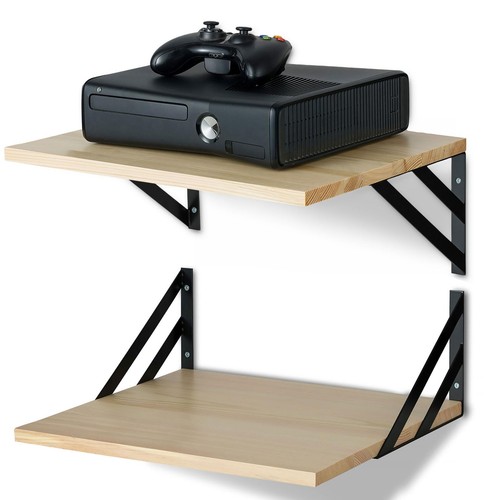 Wandregal aus holz und metall - und,